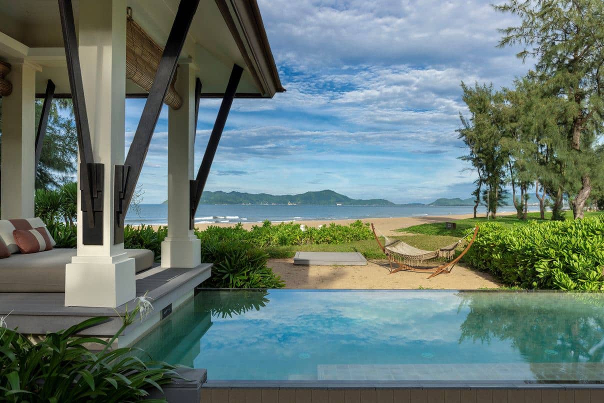 rooms-beach-pool-villa
