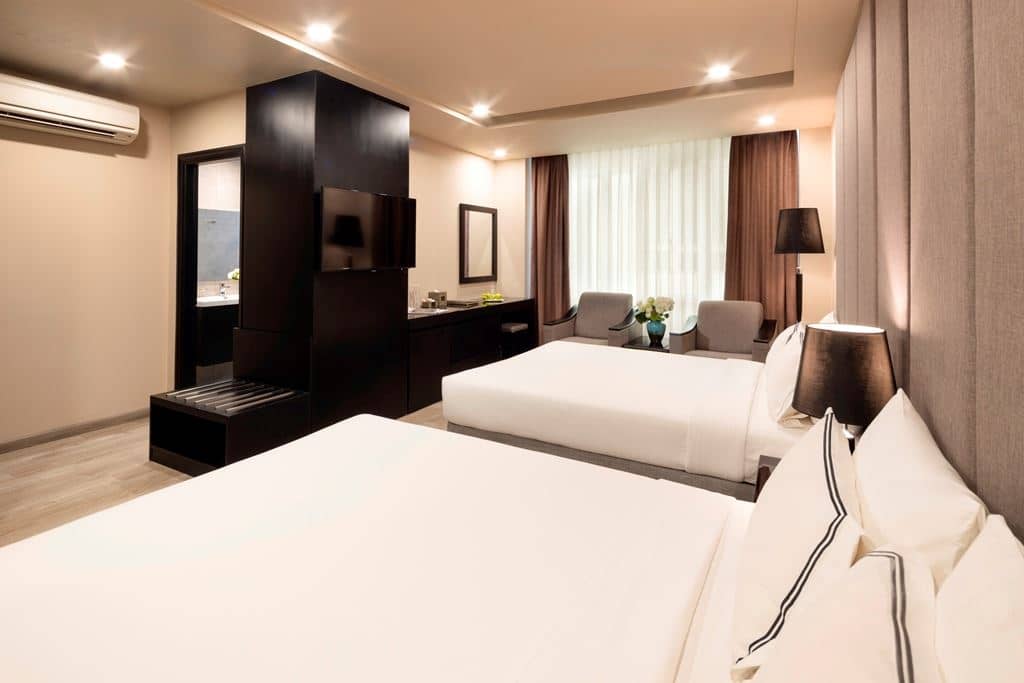 rooms-family-room