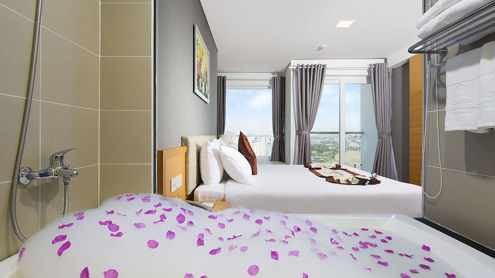 rooms-room-deluxe-sea-view-balcony-child-without-extra-bed