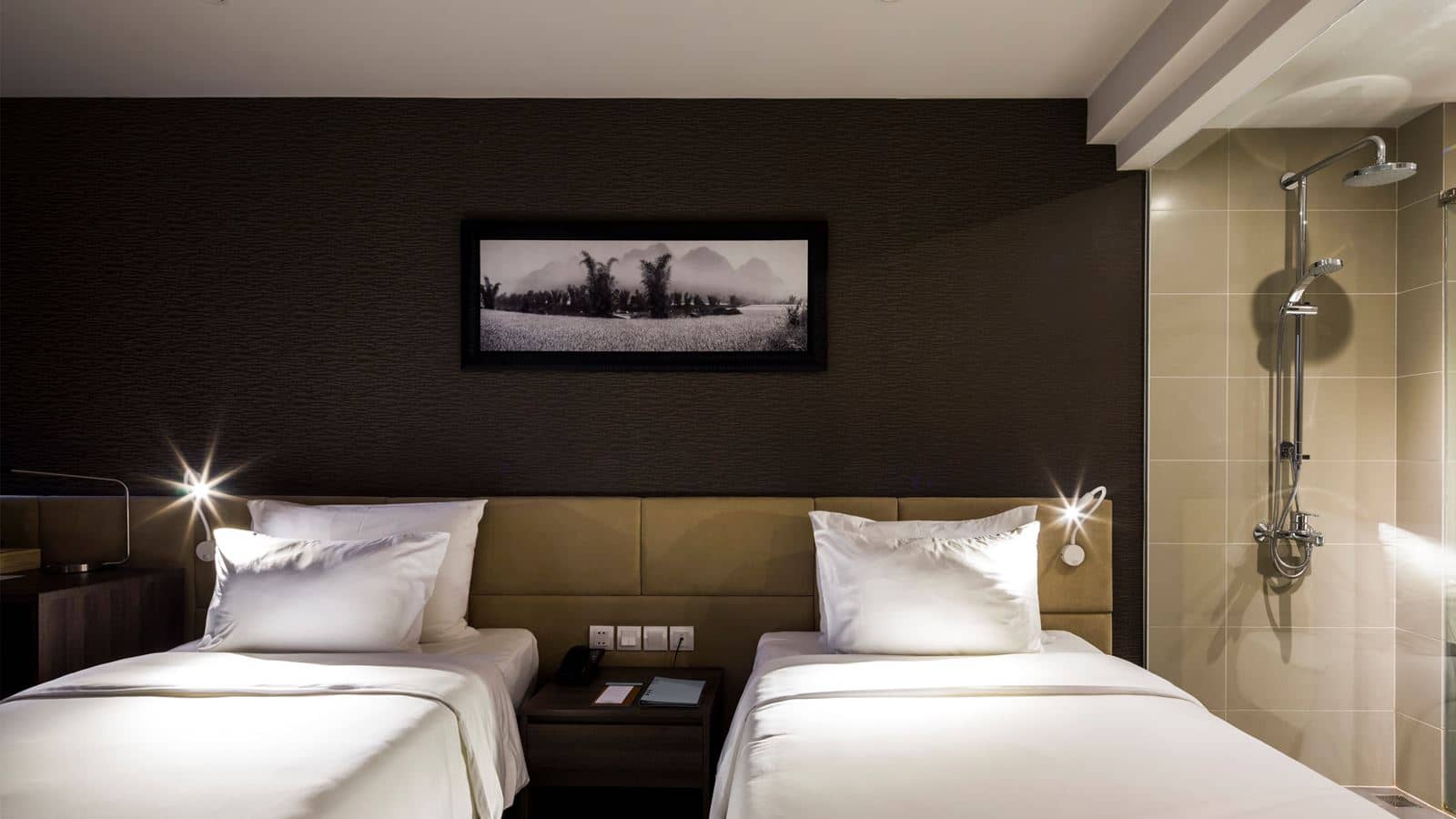 rooms-superior-room
