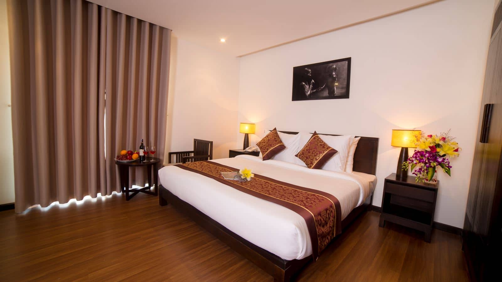 rooms-senior-deluxe-room