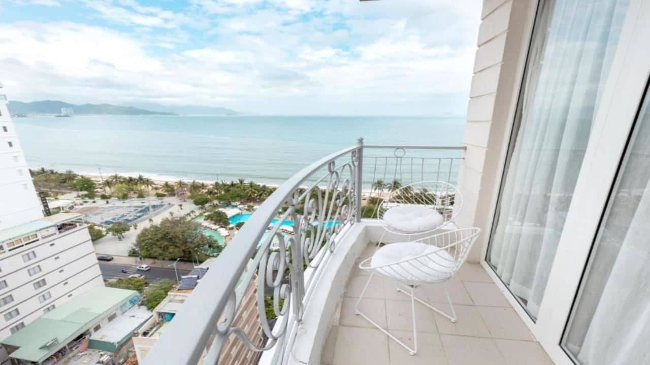 rooms-deluxe-executive-seaview