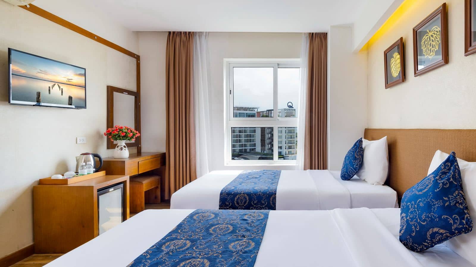 rooms-room-deluxe-city-view