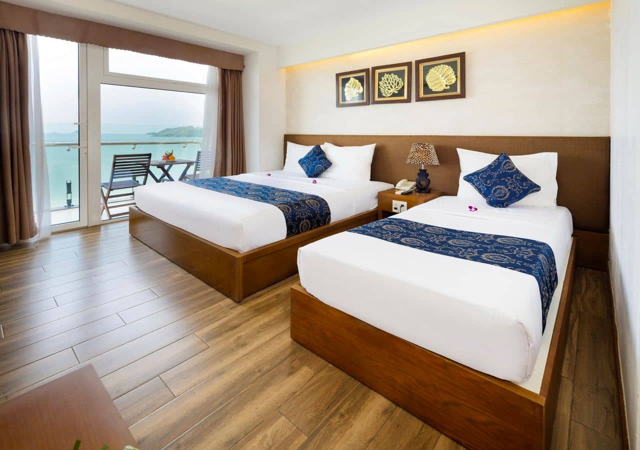 rooms-room-executive-sea-view-balcony-child-without-extra-bed