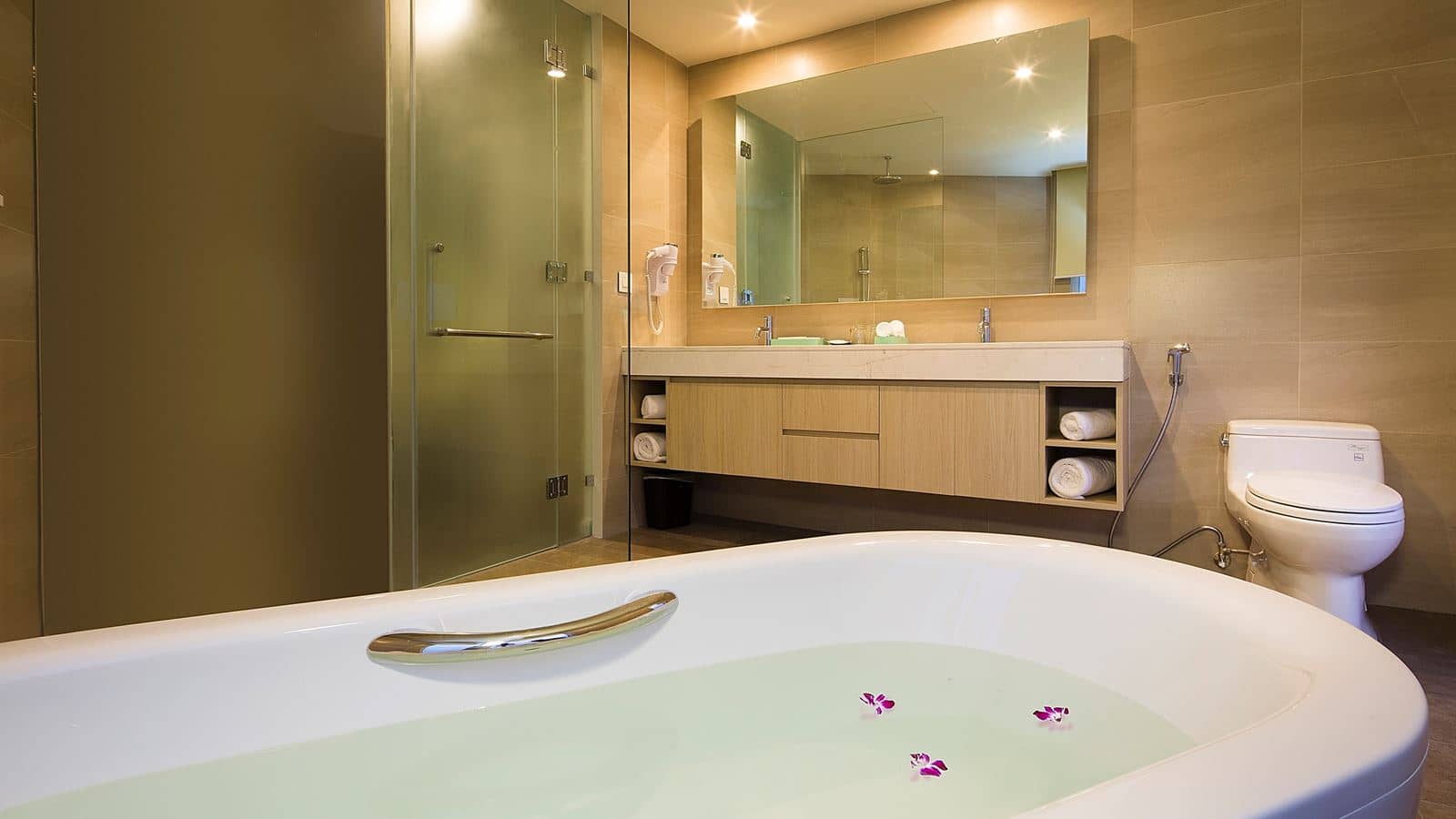 rooms-liberty-central-suite