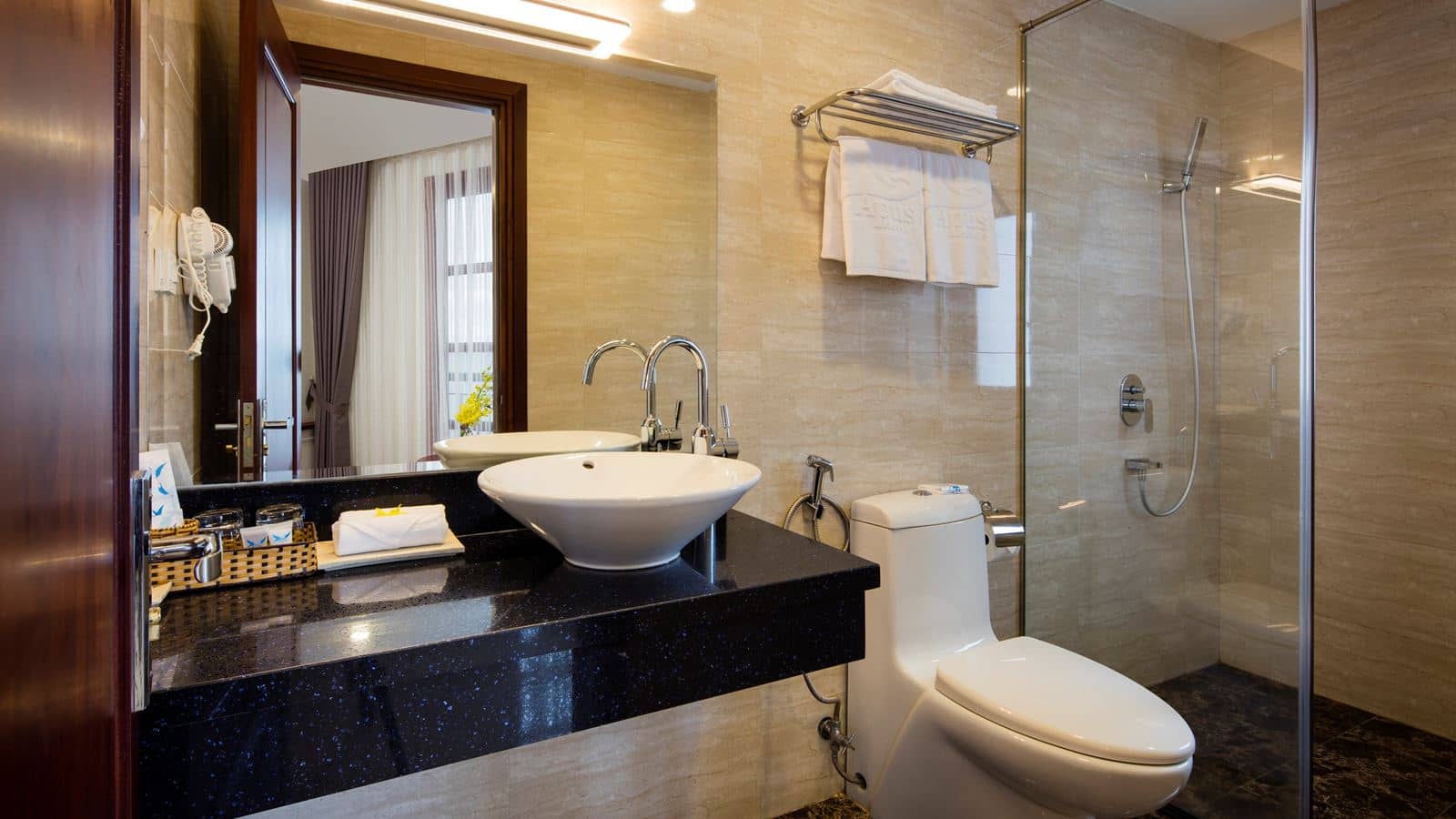 rooms-deluxe-sea-view