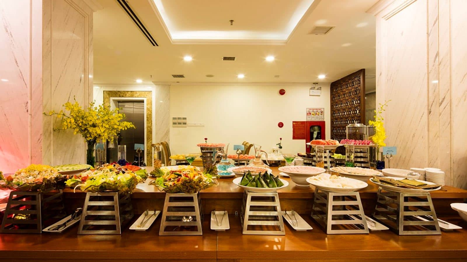restaurants-restaurant