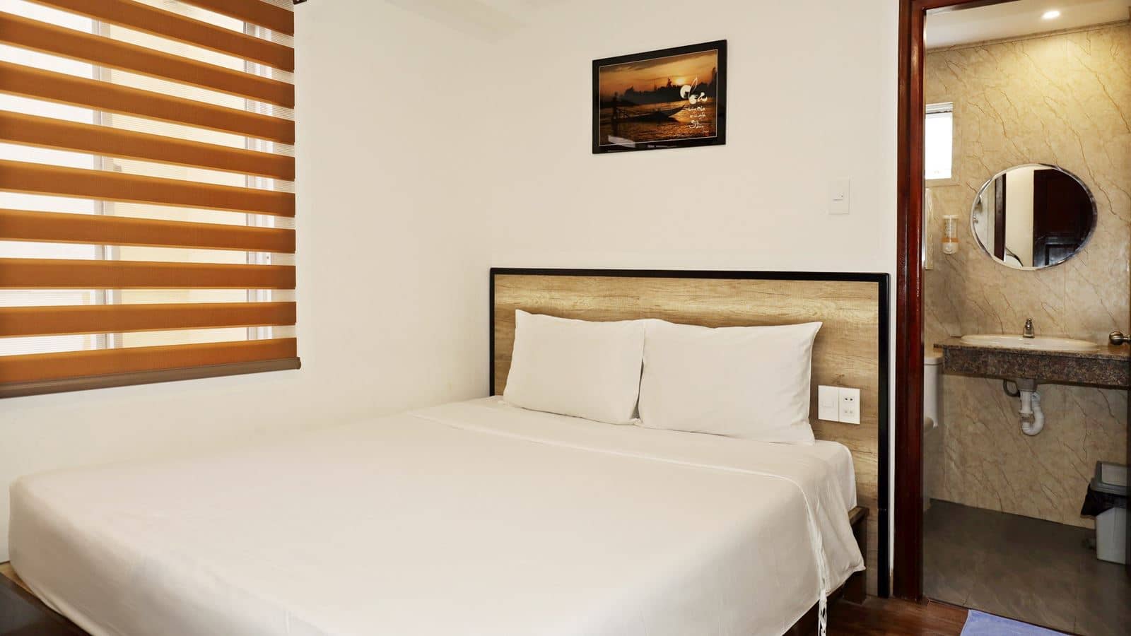 rooms-standard-room