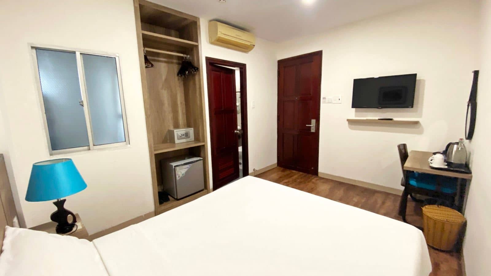 rooms-standard-room