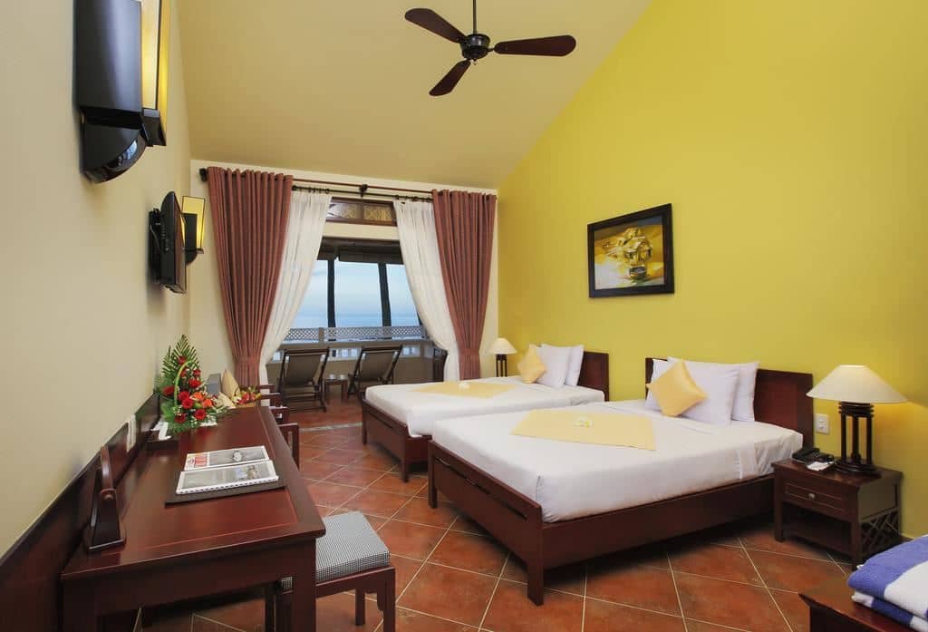 rooms-room-deluxe-beachfront