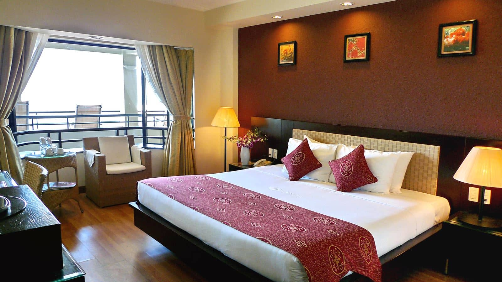 rooms-superior-room
