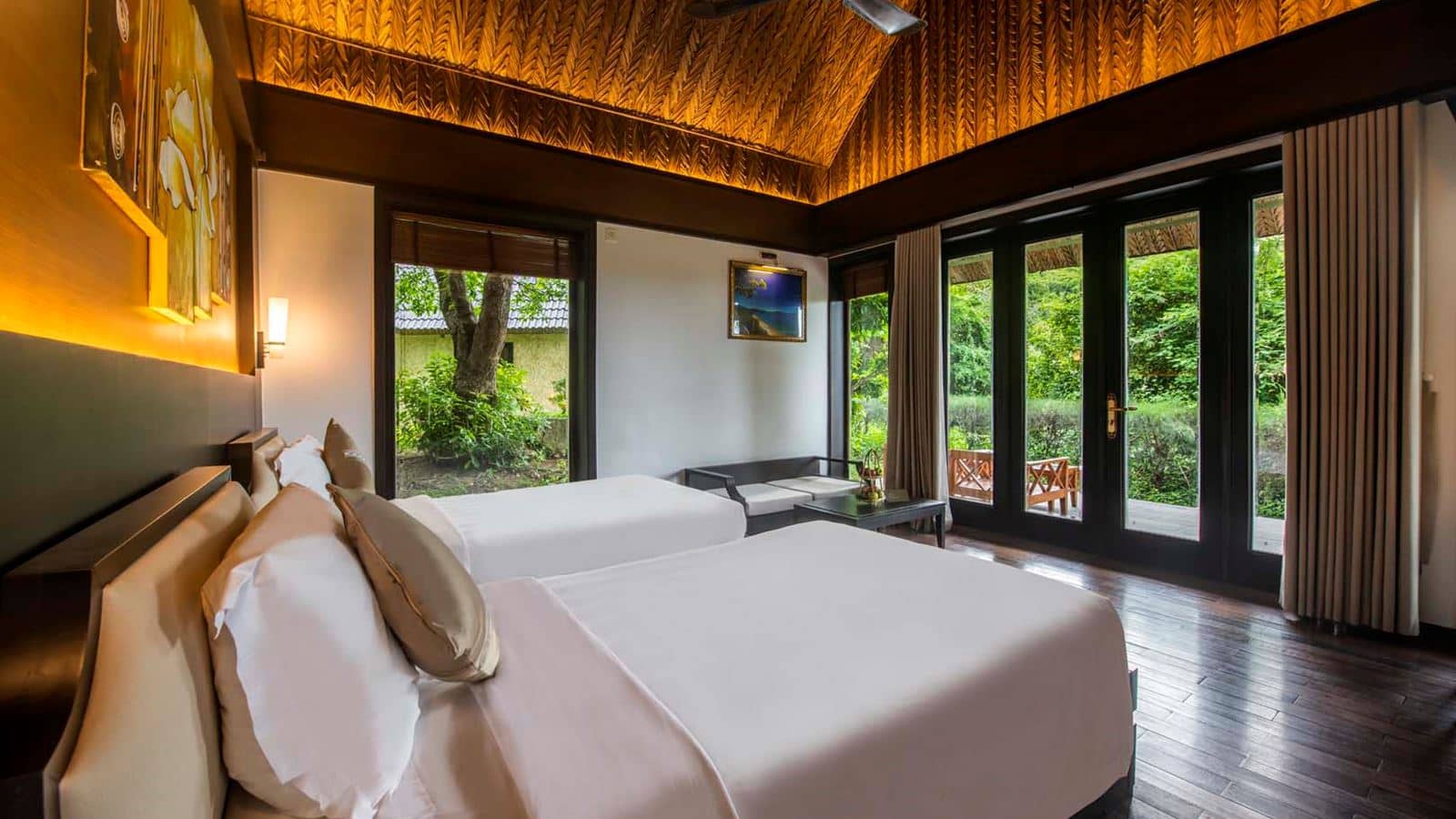 rooms-deluxe-bungalow-sea-view-child-without-extra-bed