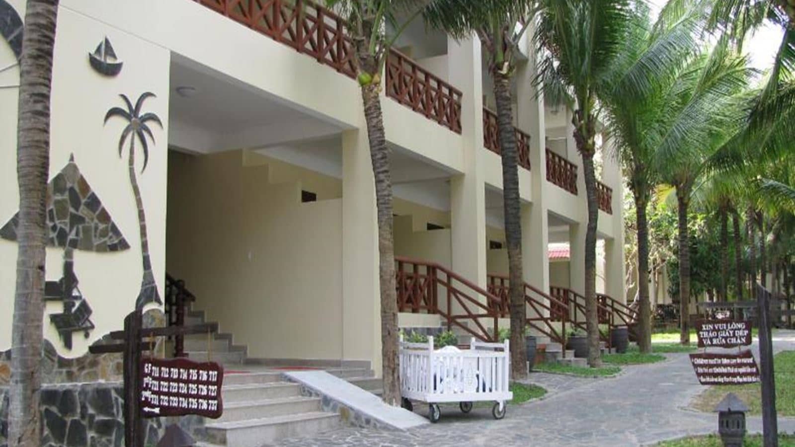 rooms-premier-deluxe-garden-view-with-terrace-child-without-extra-bed