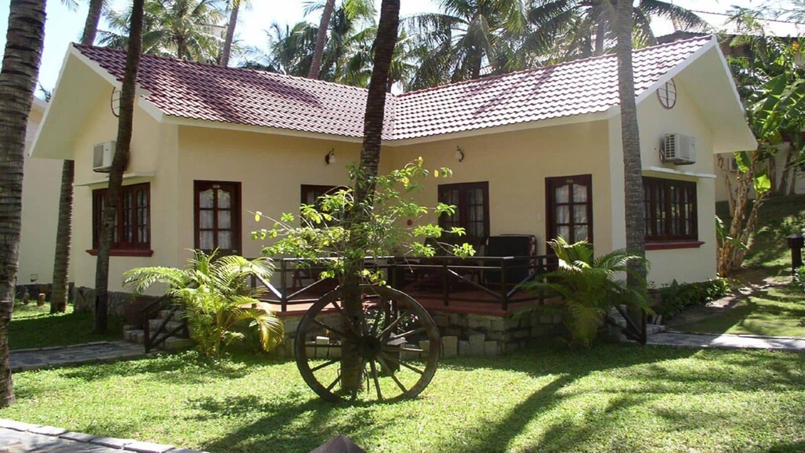 rooms-deluxe-villa-garden-view-with-terrace-child-without-extra-bed