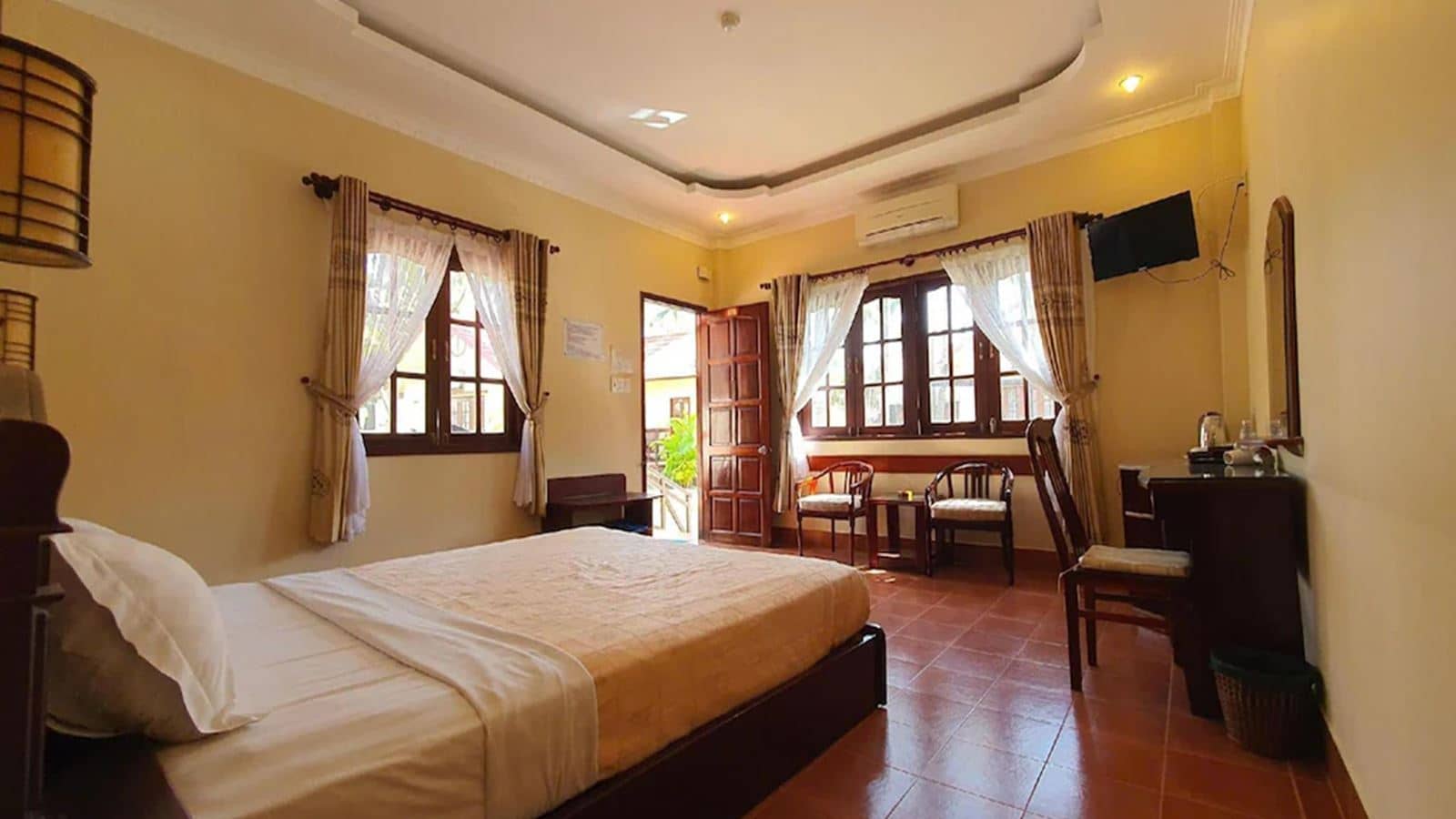 rooms-deluxe-villa-garden-view-with-terrace-child-without-extra-bed