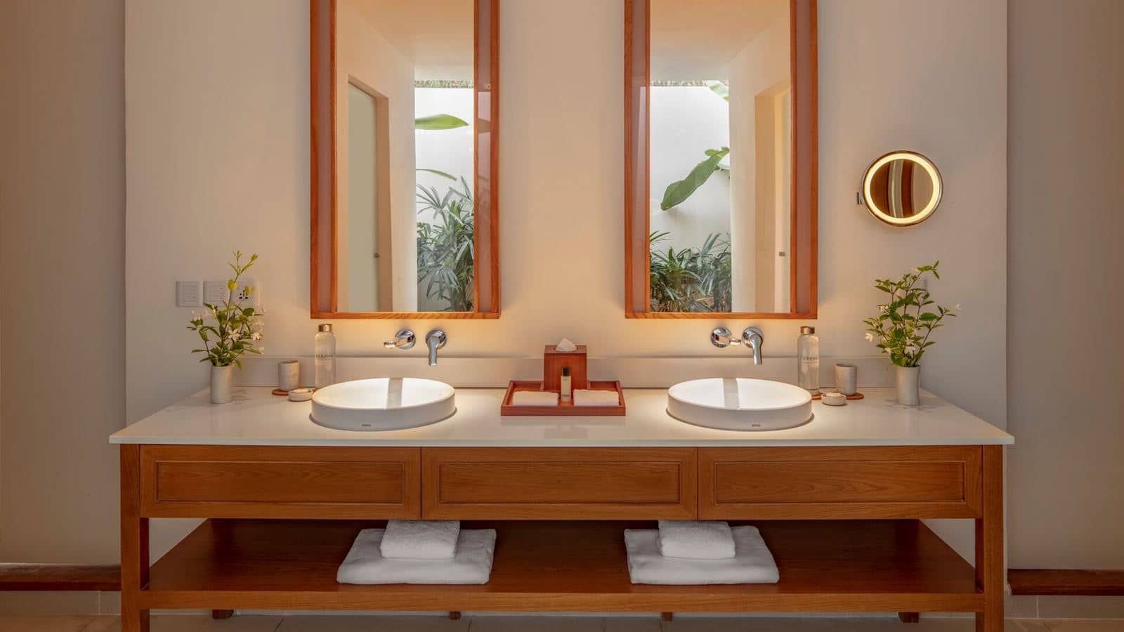 rooms-pool-villa