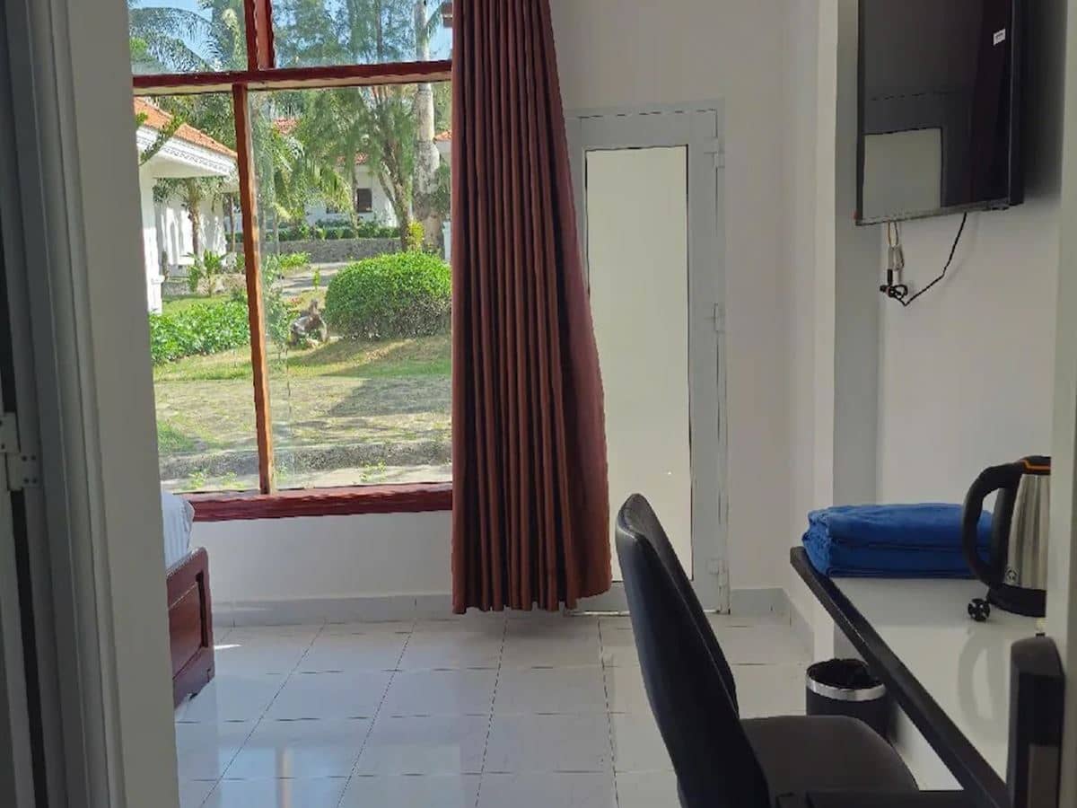 rooms-standard-garden-view-with-window