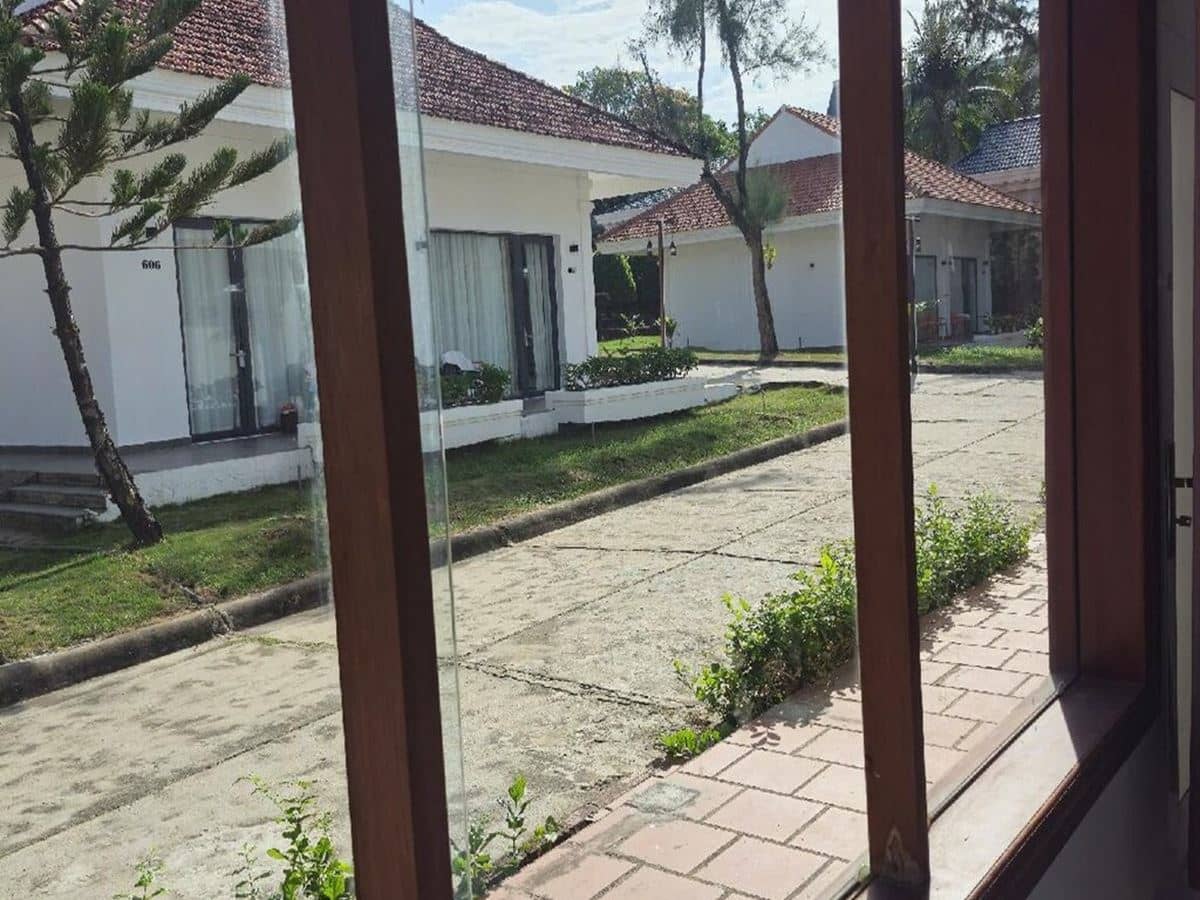 rooms-standard-garden-view-with-window