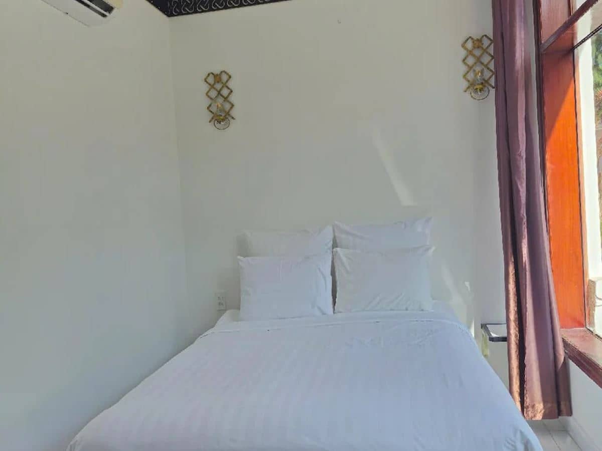 rooms-deluxe-garden-view-with-window-no-extra-bed