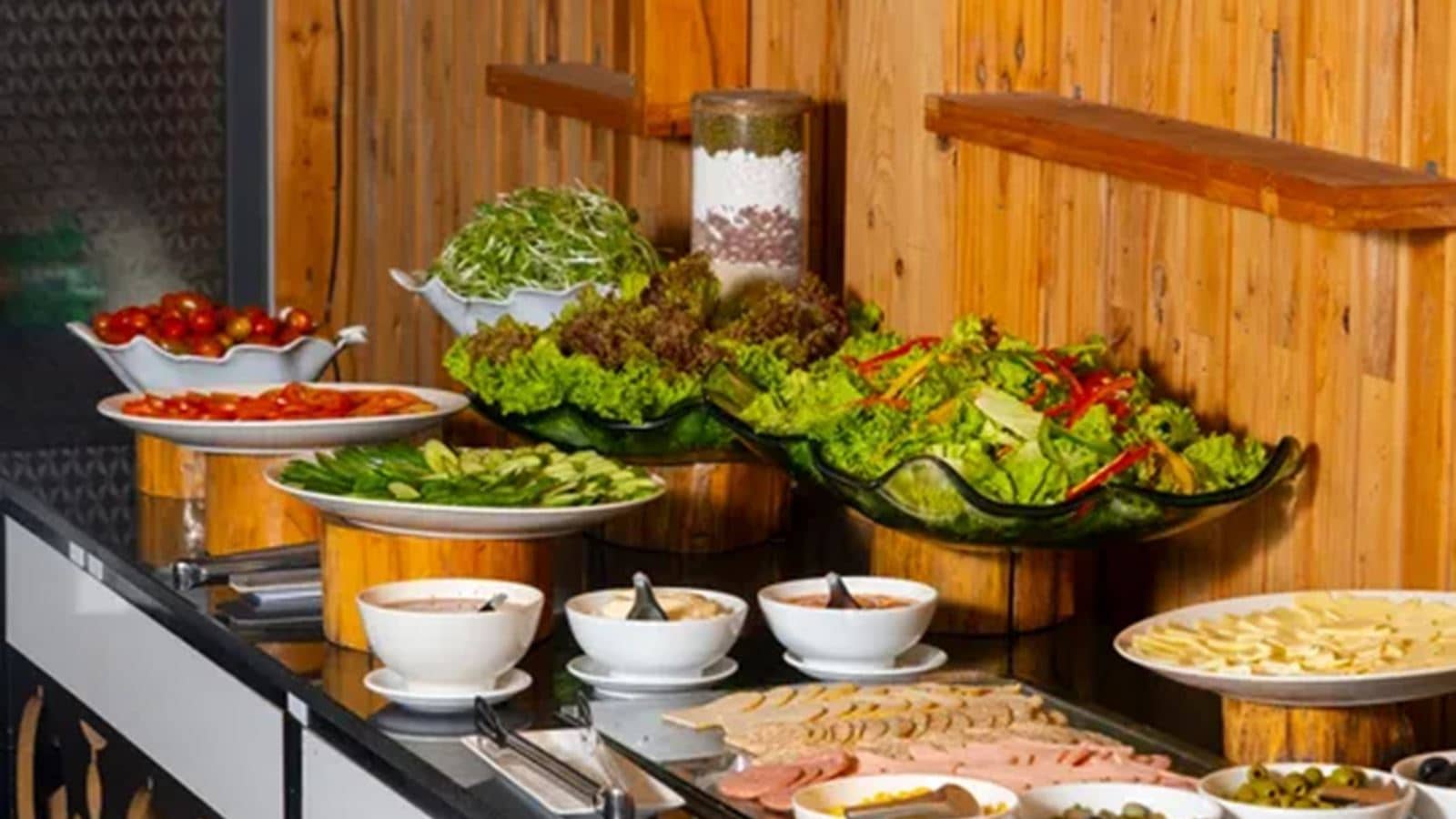 restaurants-restaurant