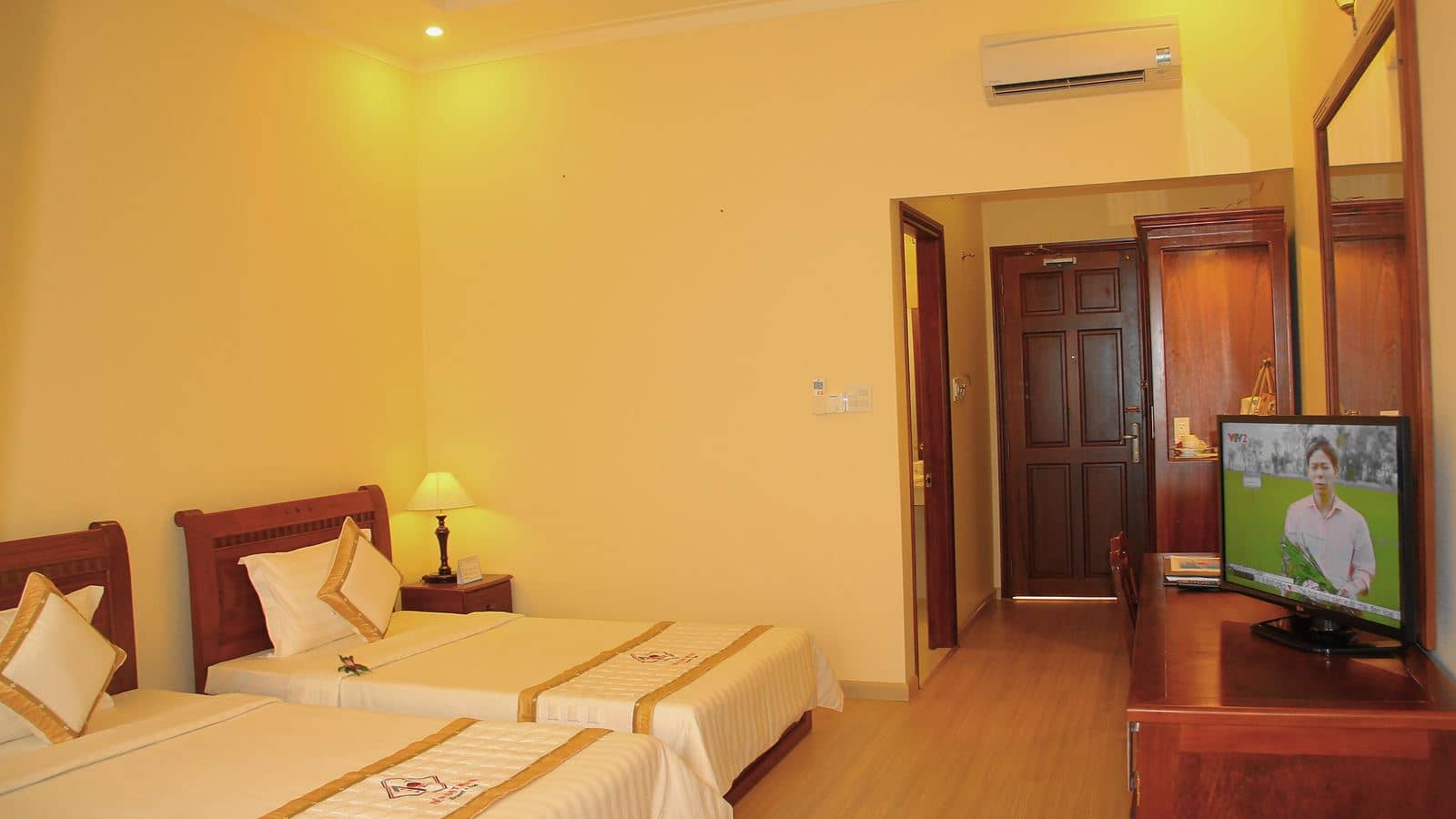rooms-room-beach-front-senior-at-sea-side-with-balcony-child-without-extra-bed