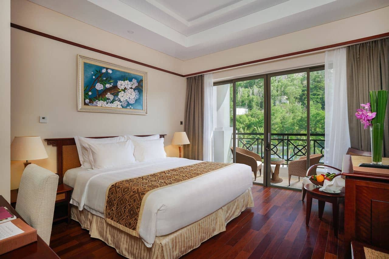 rooms-grand-deluxe-suite-ocean-view-child-without-extra-bed