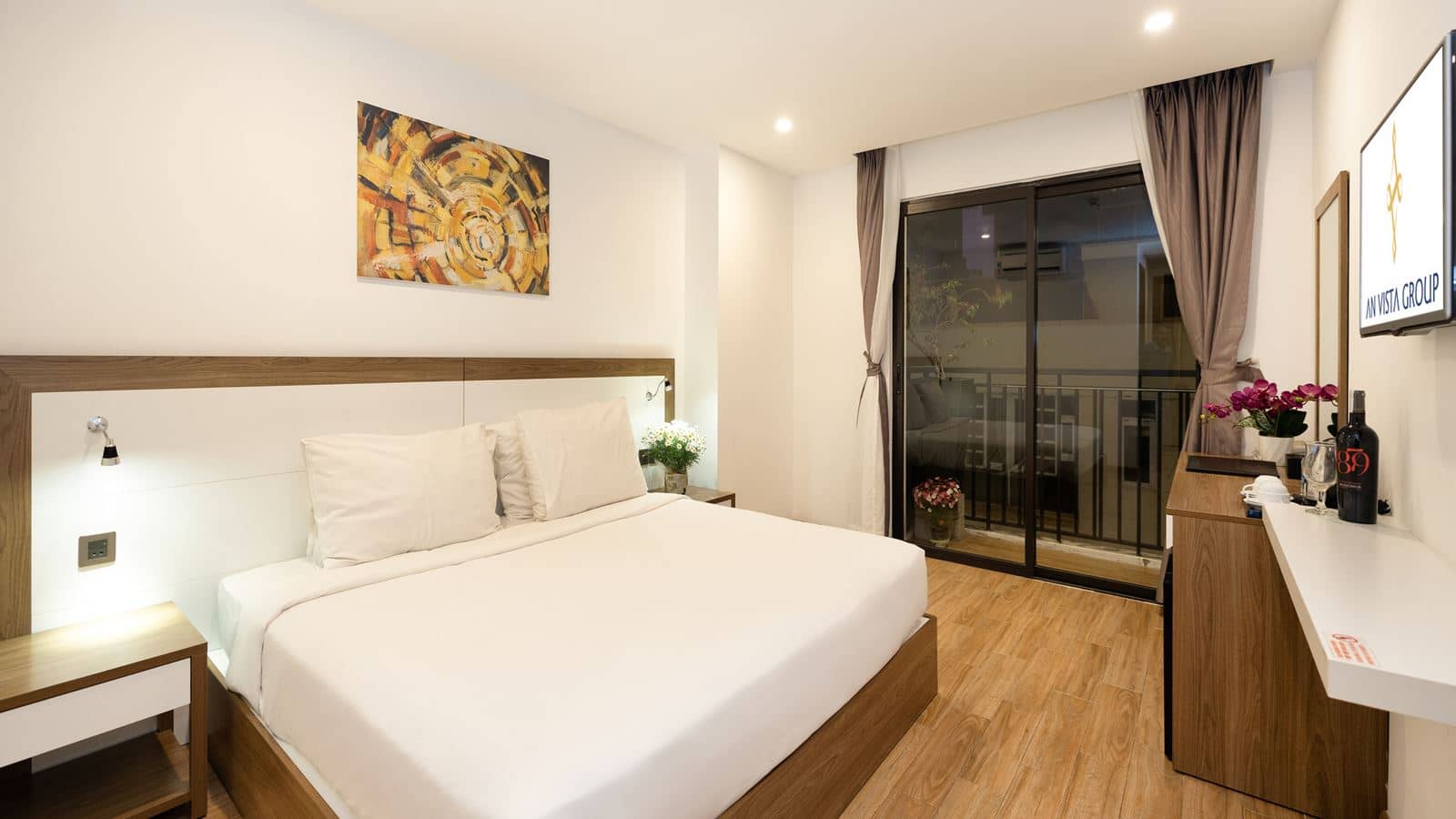 rooms-superior-city-view-with-balcony