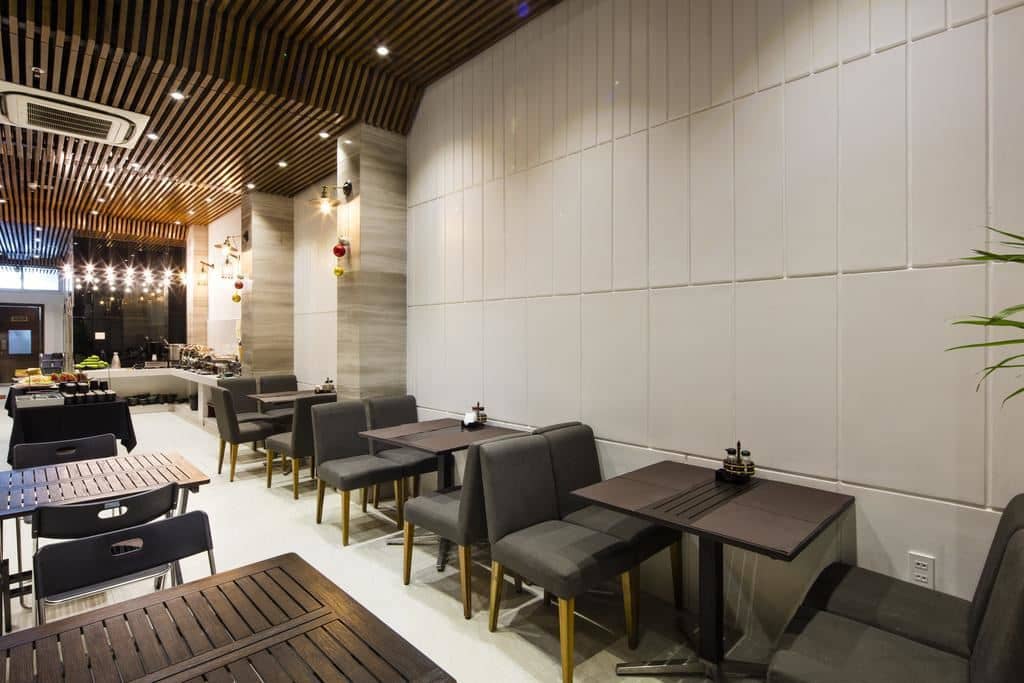 restaurants-maun-restaurant