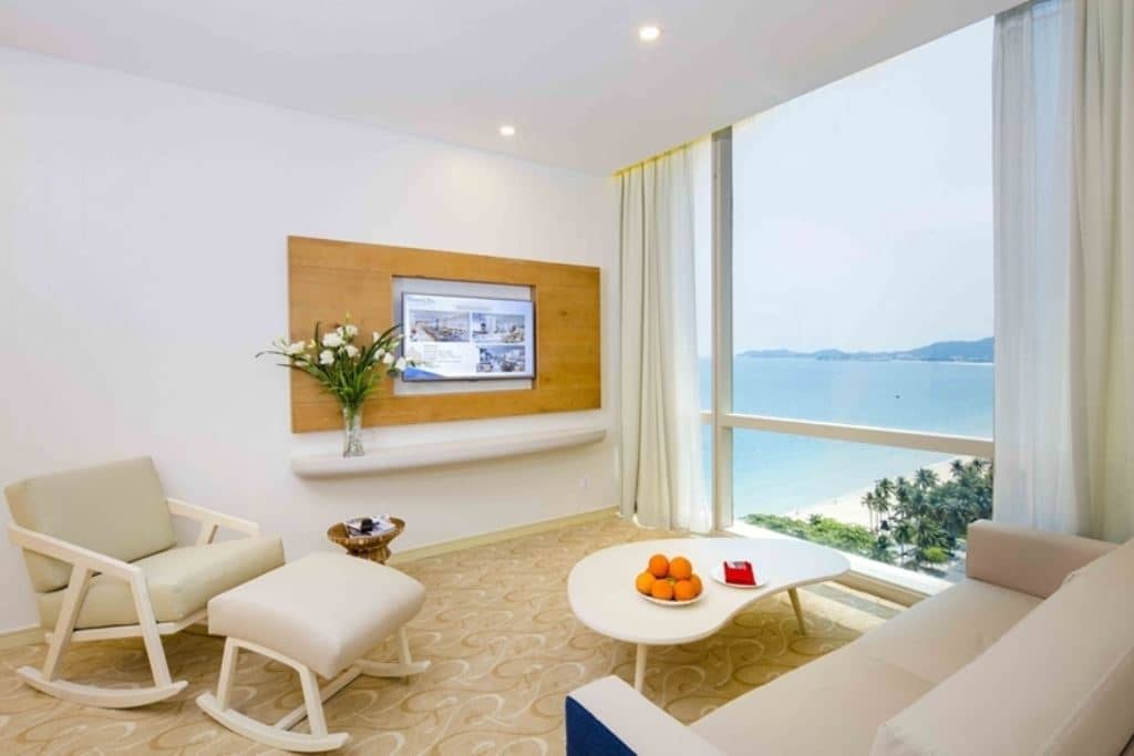 rooms-suite-sea-view-with-balcony-child-without-extra-bed