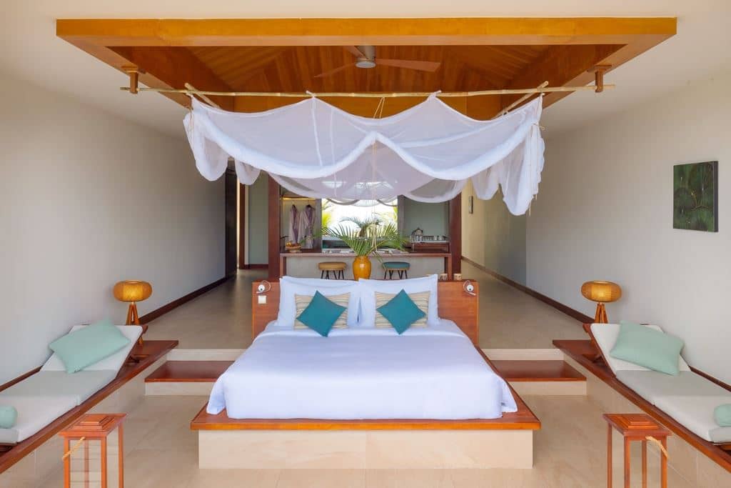 rooms-2-bedrooms-ocean-view-suite-no-extra-bed
