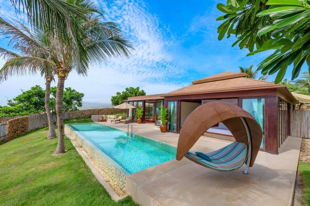 rooms-2-bedrooms-ocean-view-pool-villa-no-extra-bed