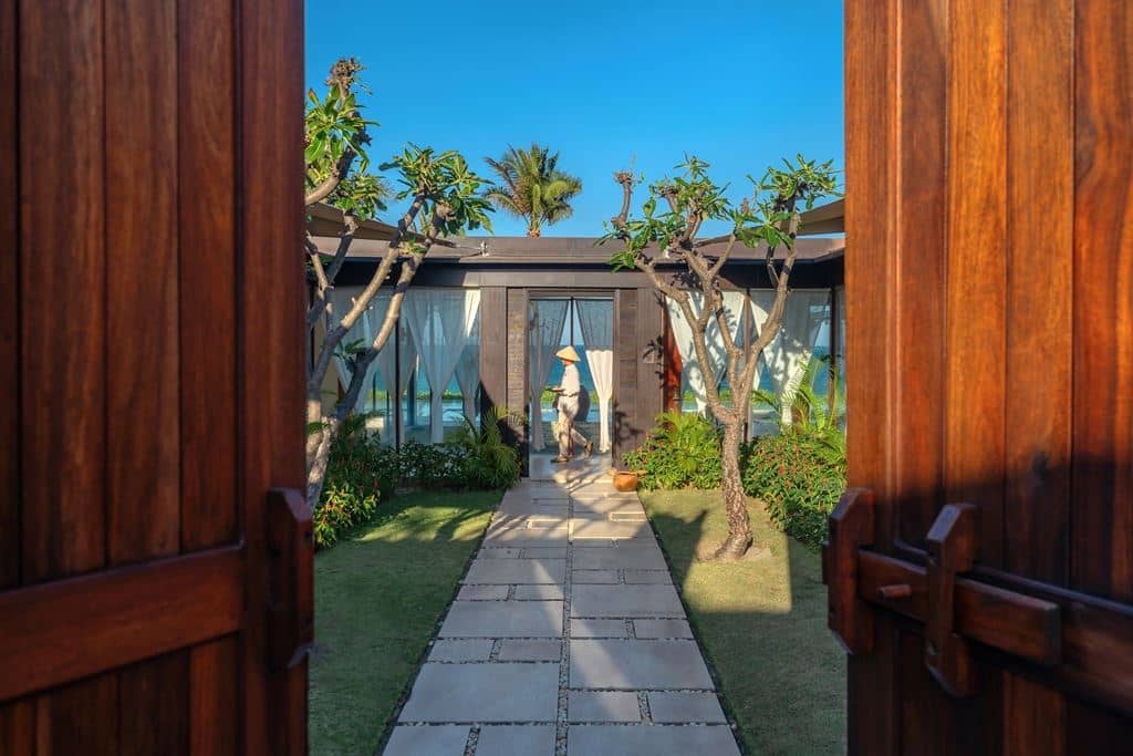 rooms-presidential-4-bedrooms-beachfront-pool-villa-no-extra-bed