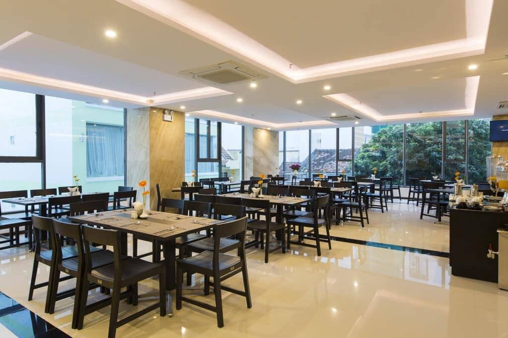 restaurants-main-restaurant