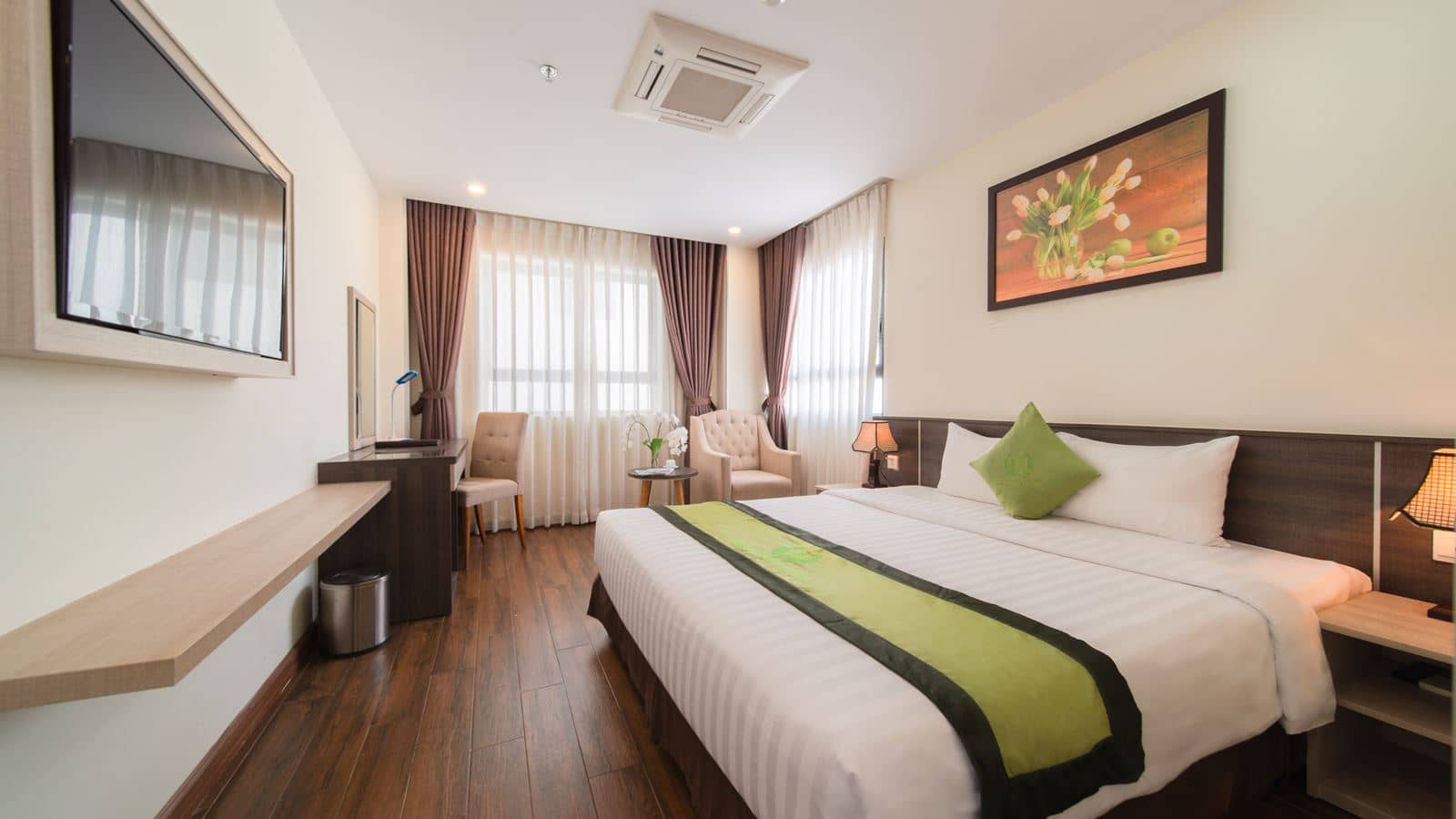 rooms-deluxe-with-balcony