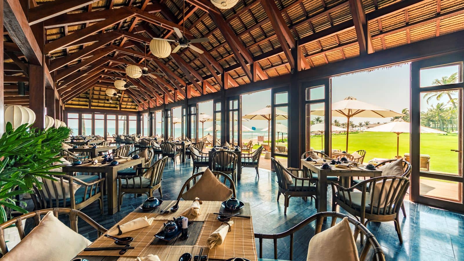restaurants-lang-viet-restaurant-and-bar