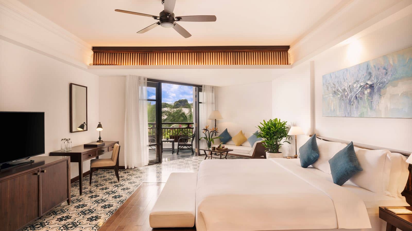 rooms-deluxe-room