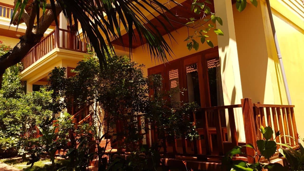rooms-deluxe-double-roh-garden-view-with-terrace