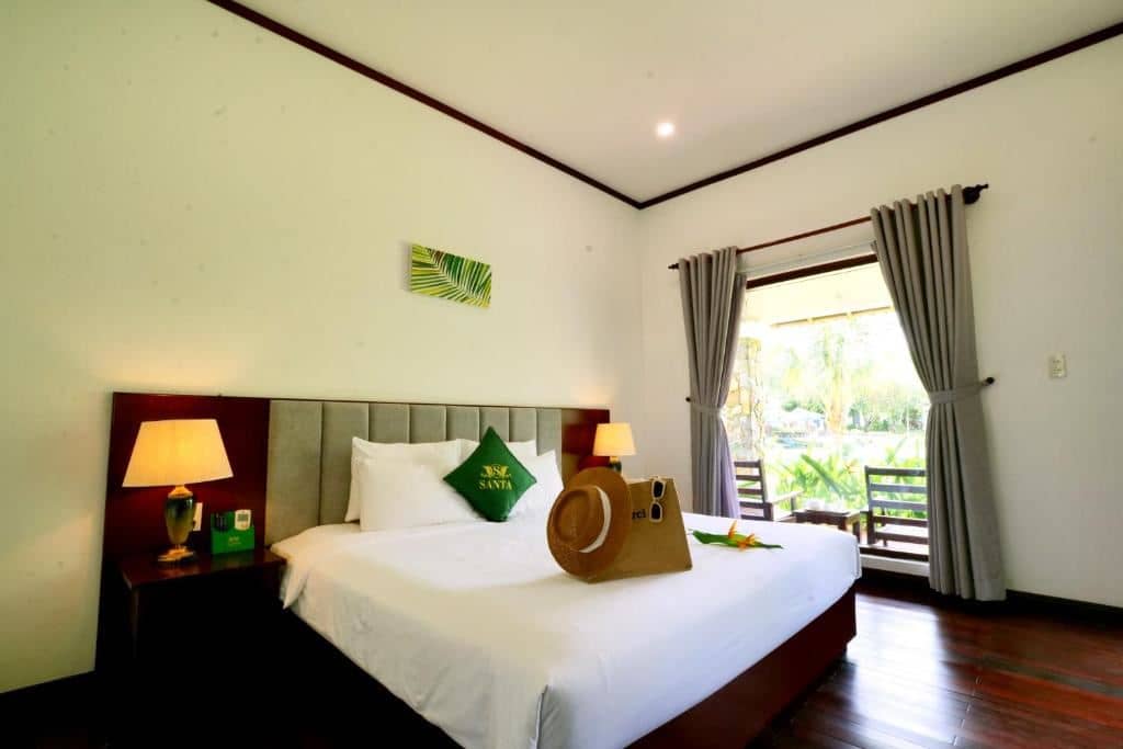 rooms-premium-pool-retreat-double-child-without-extra-bed-