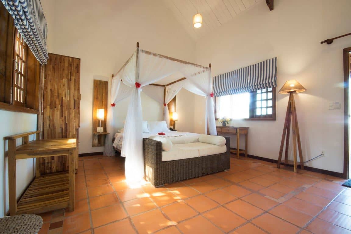 rooms-large-sea-view