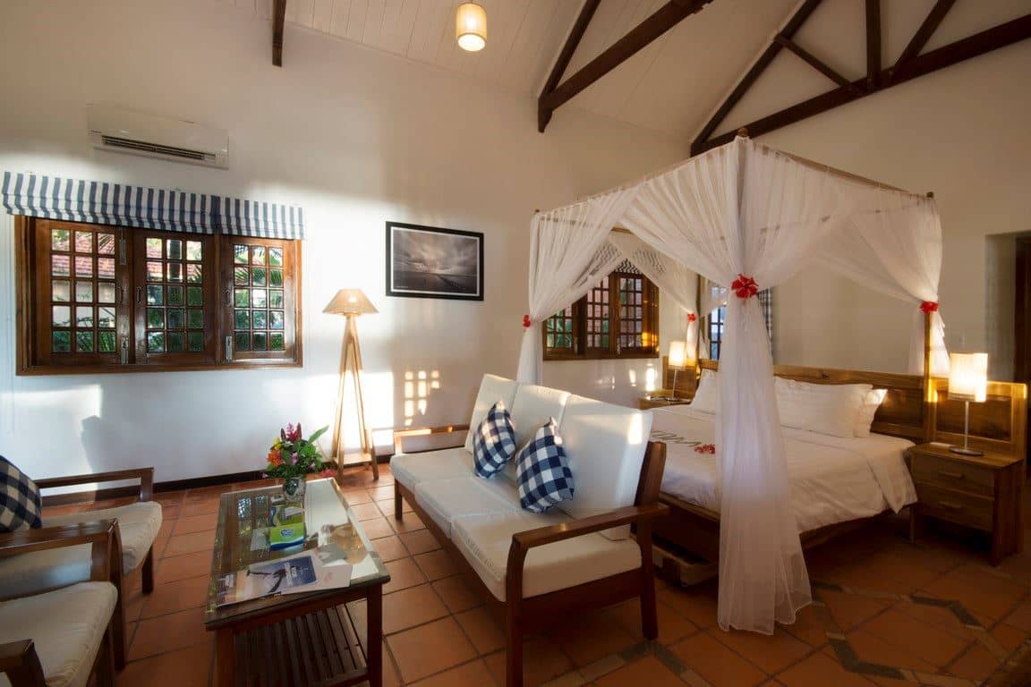 rooms-large-sea-view