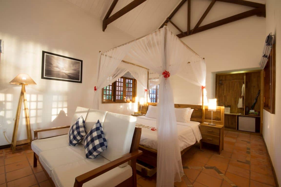 rooms-large-sea-view
