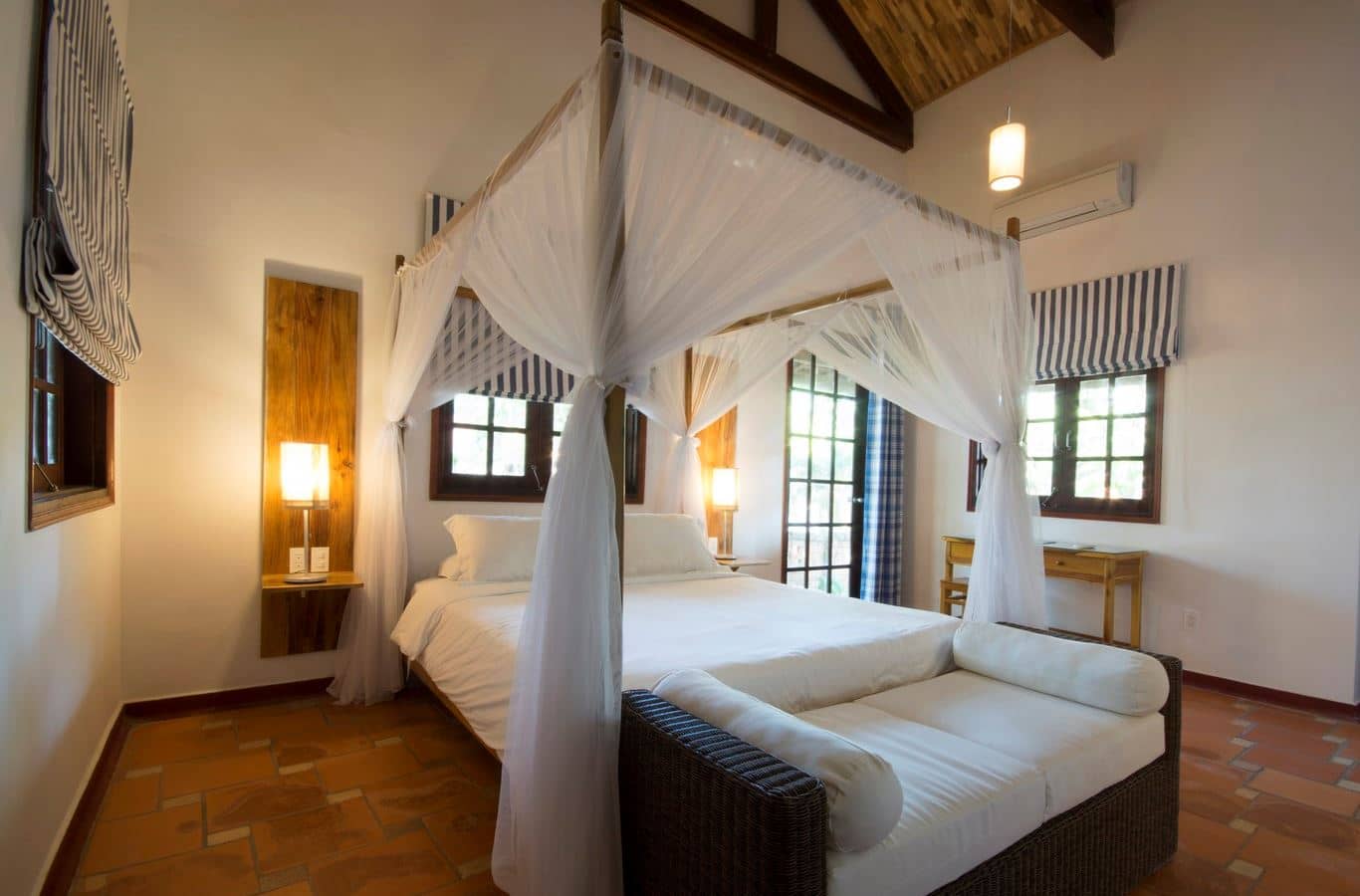 rooms-family-beach-house