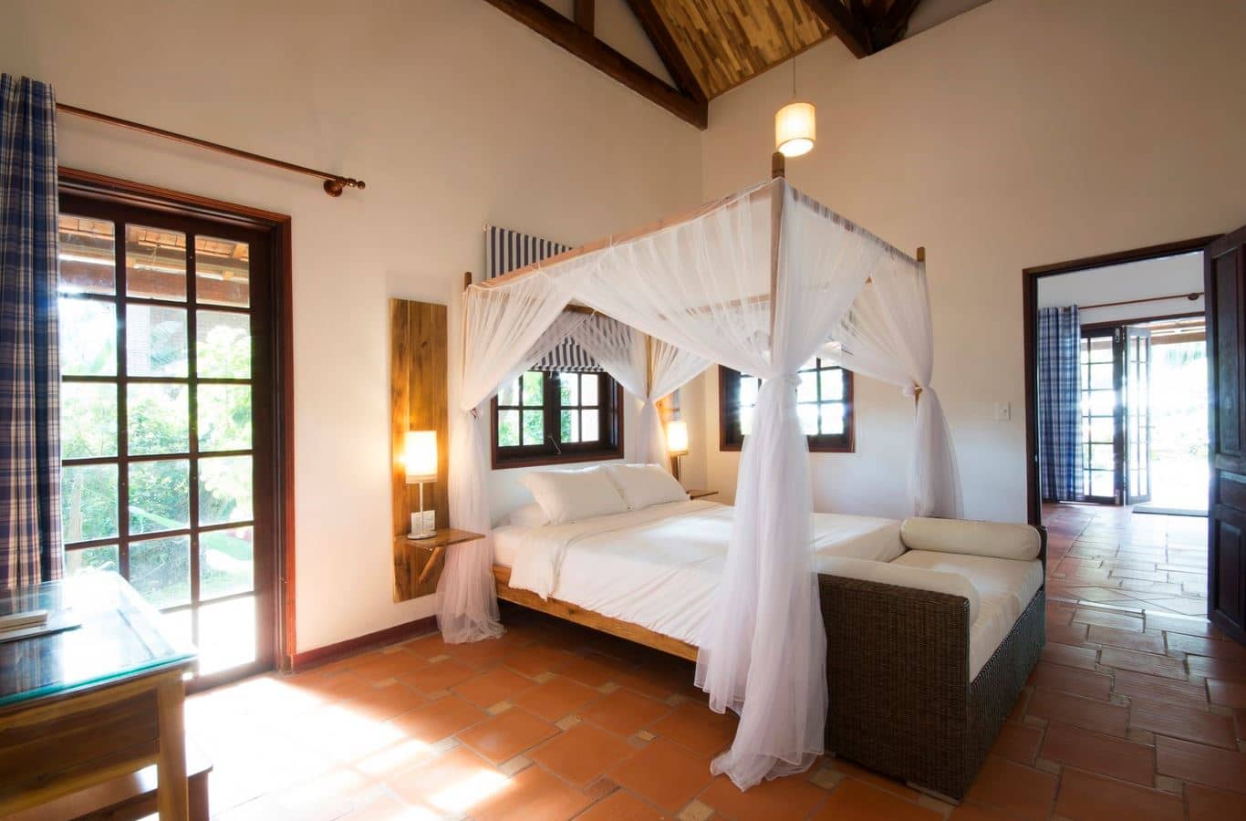 rooms-family-beach-house