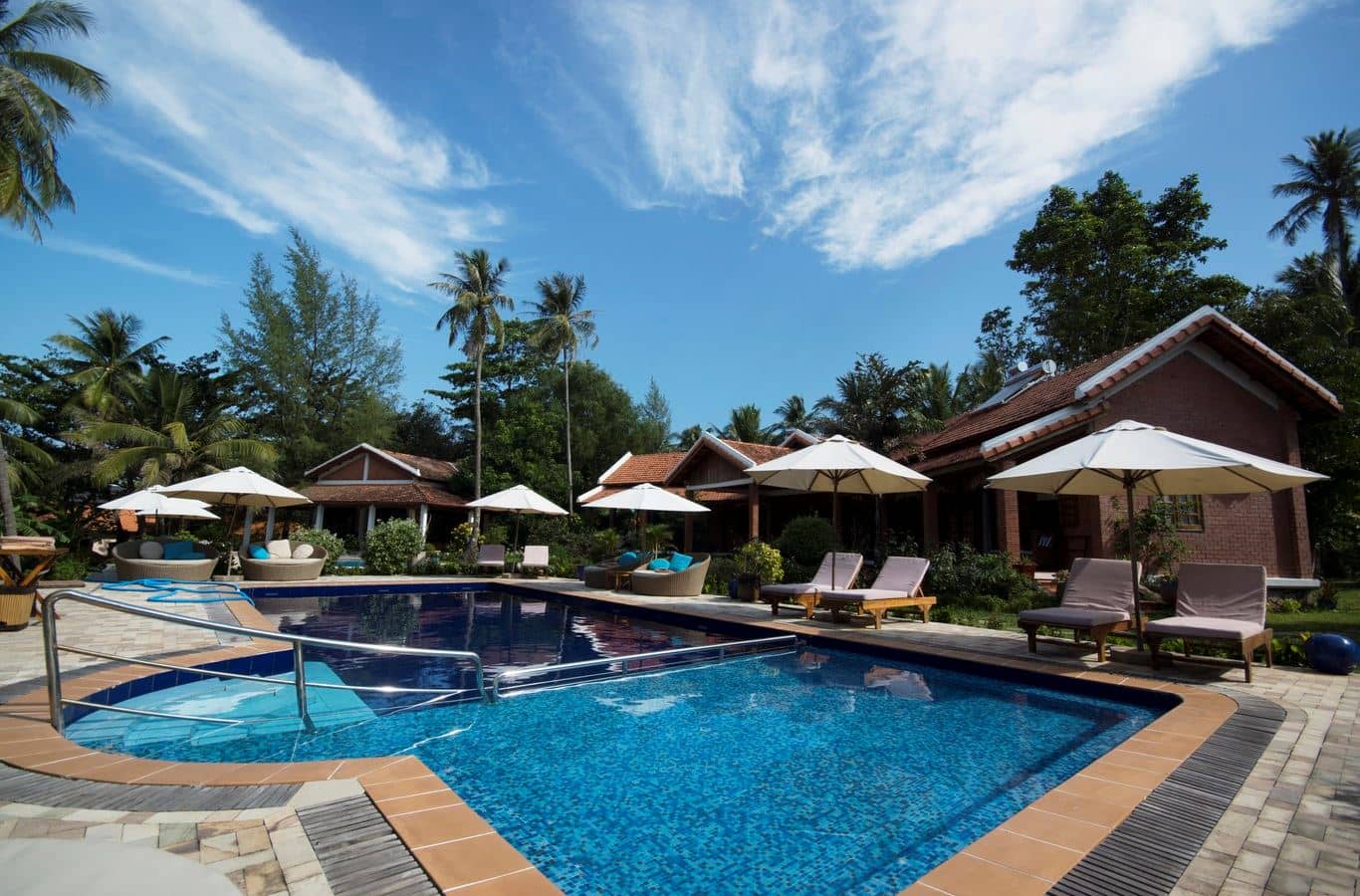 rooms-family-beach-house
