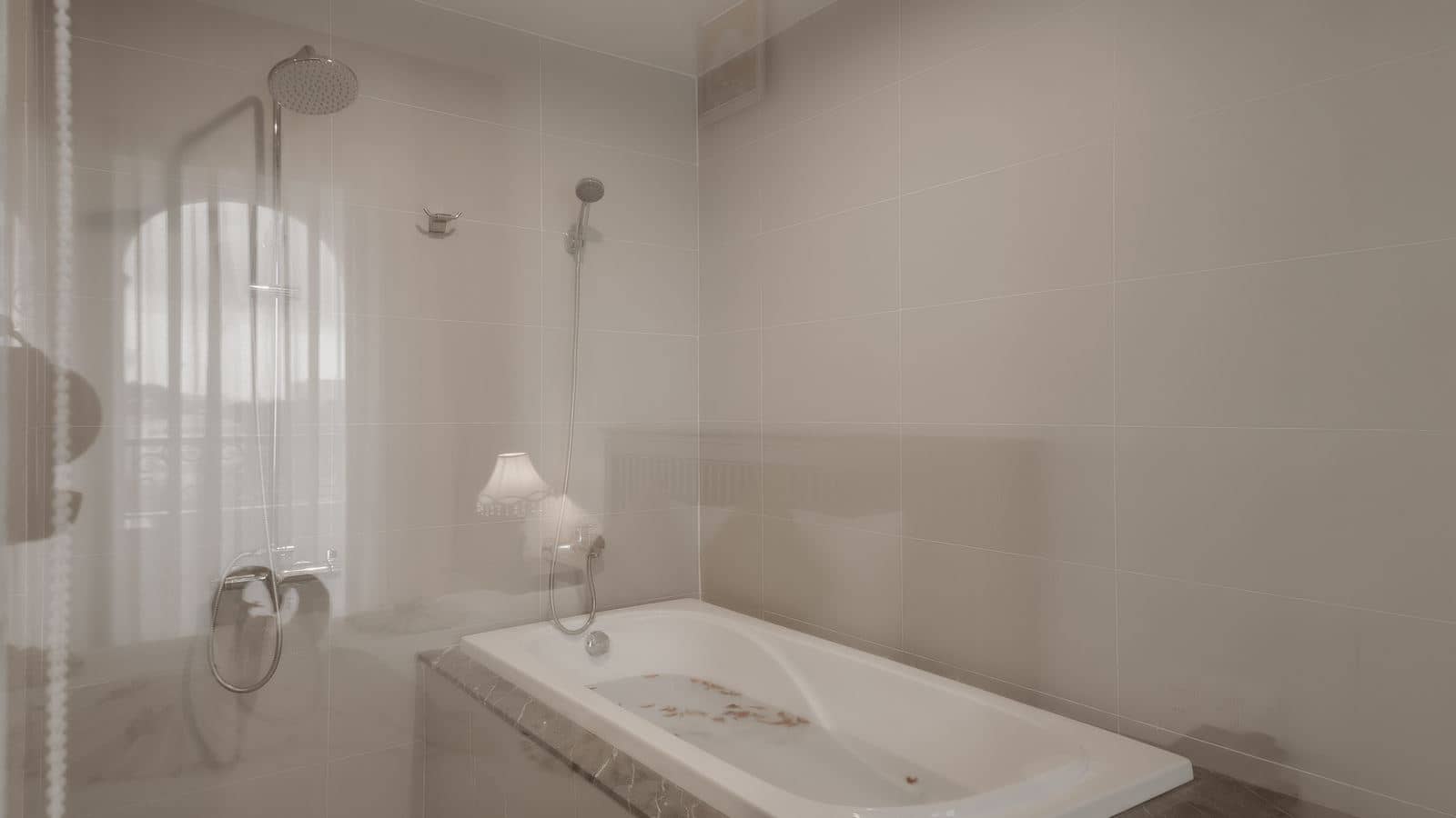 rooms-suite-with-balcony