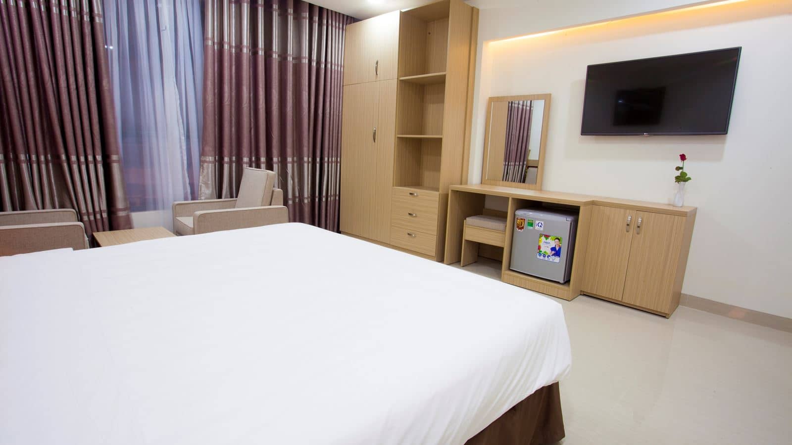 rooms-deluxe-room