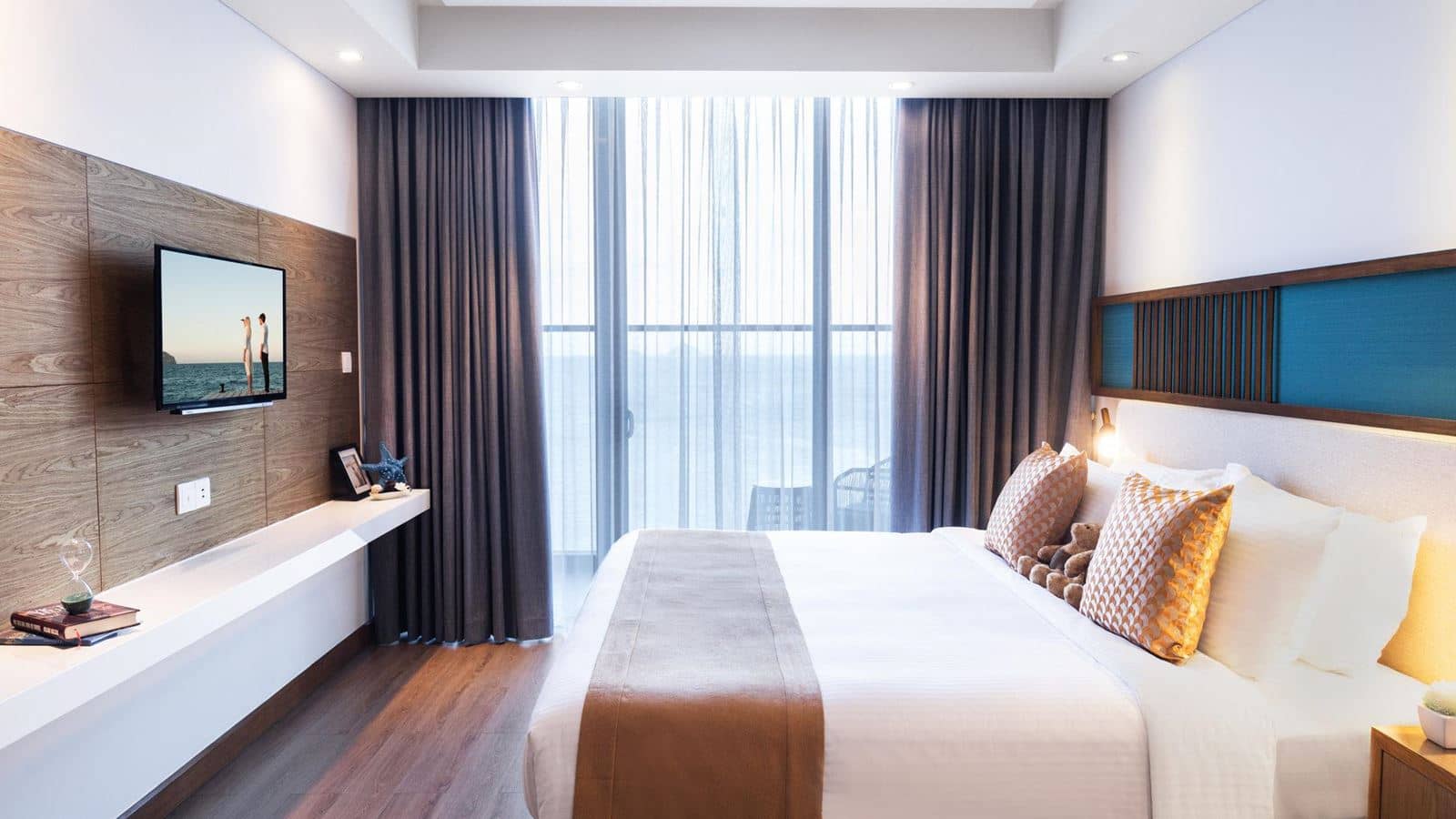 rooms-executive-double-ocean-view-with-balcony