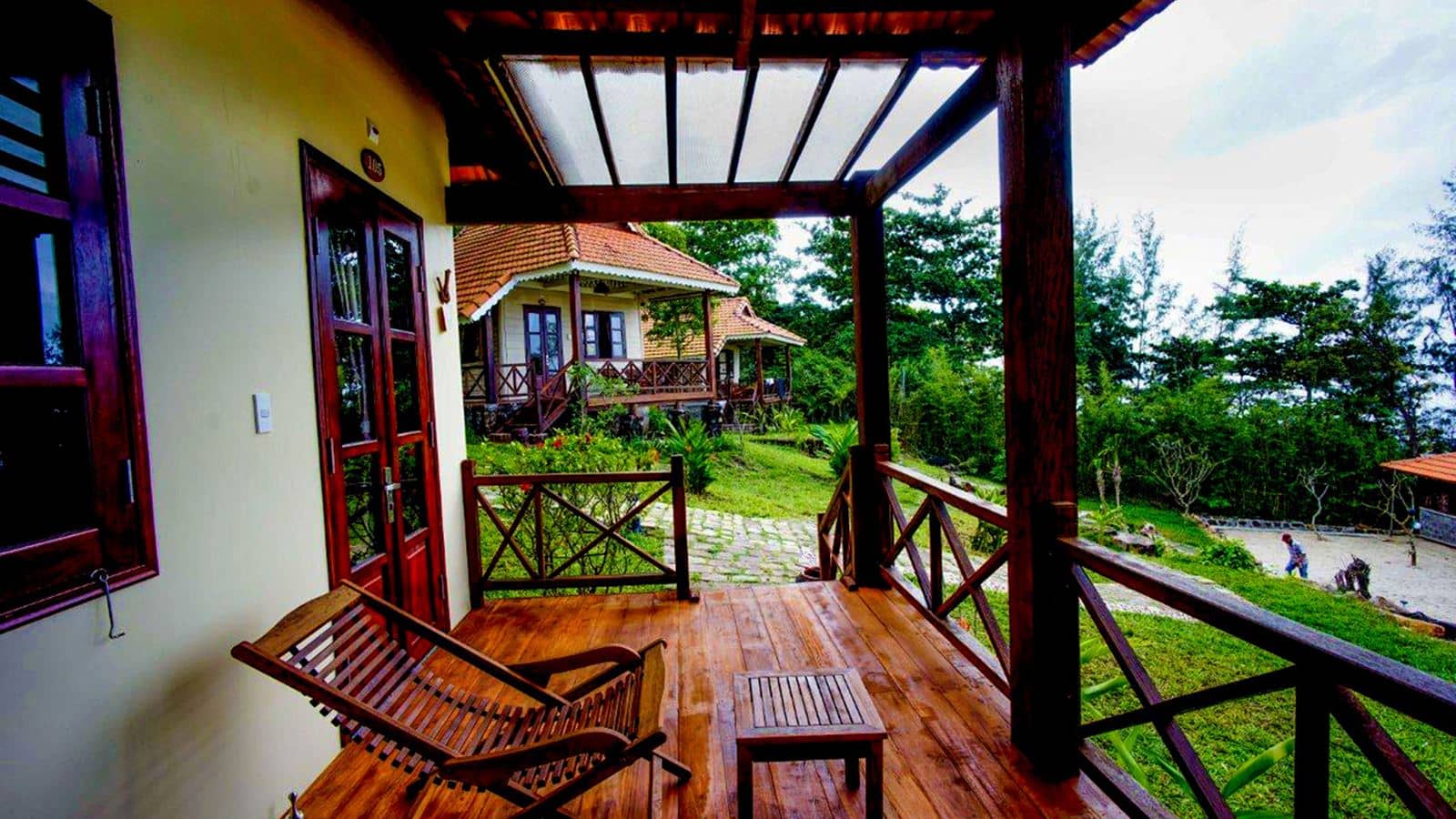 rooms-premier-bungalow-beachfront-with-terrace