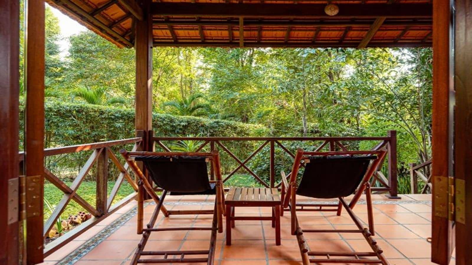 rooms-superior-bungalow-garden-view-with-terrace-child-without-extra-bed