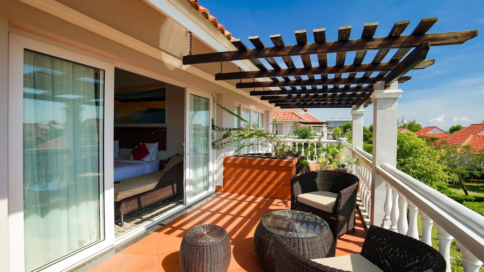 rooms-luxury-gardenview-villa
